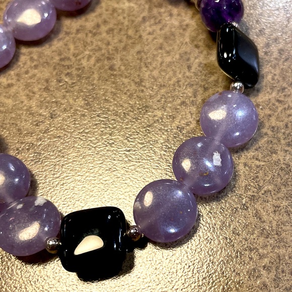 Lepidolite, Amethyst & Onxy Semi-Precious Bracelet w/ 925 Sterling Silver Beads - Picture 3 of 8